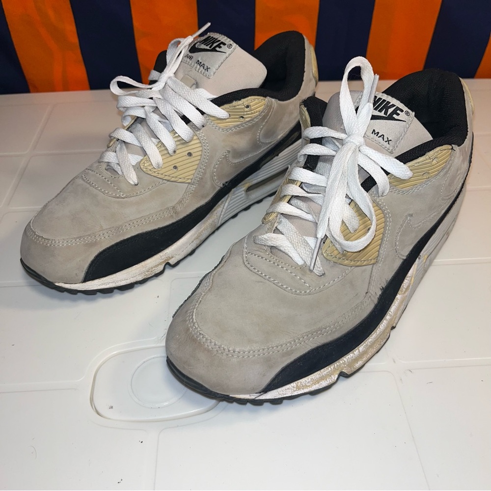 Nike Air Max 90 Grey Black Running Shoes Sneakers Men's 9.5 lace up leather